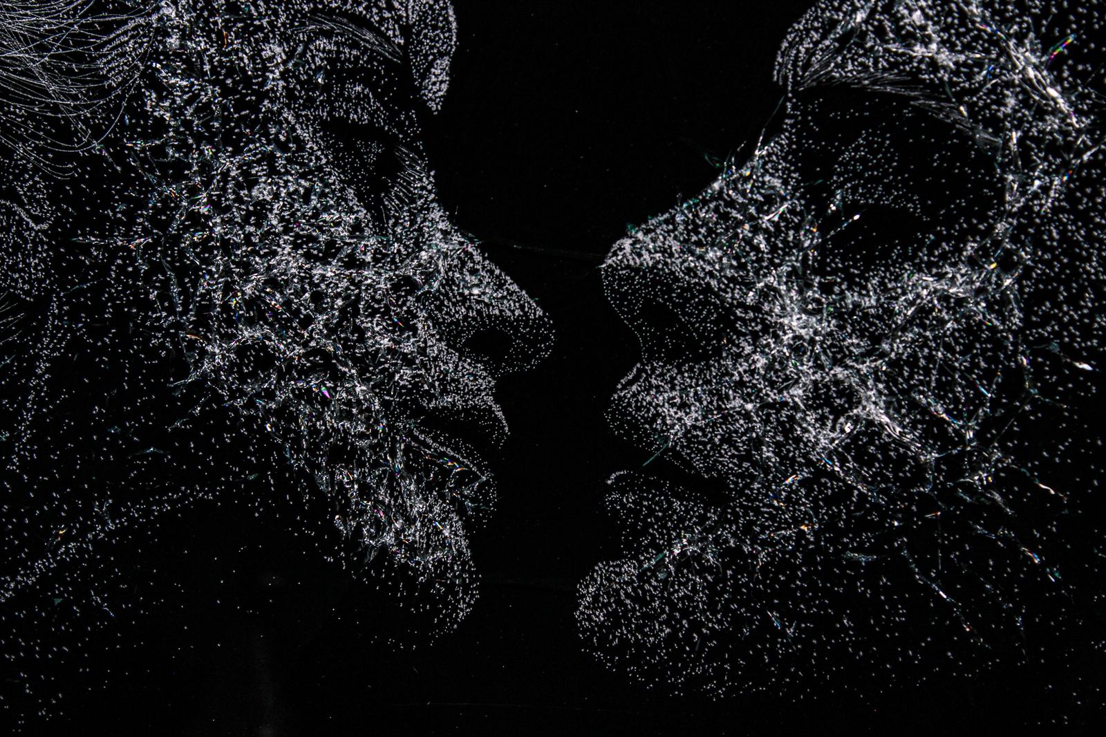Close-up of the two faces in Lovers